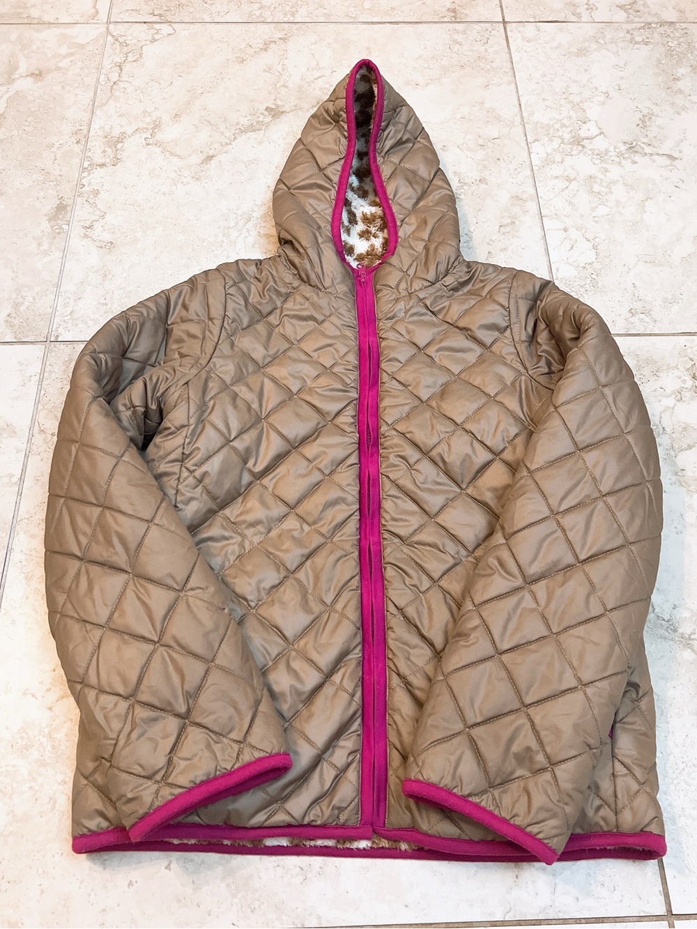 Free- Reversible leopard puffer